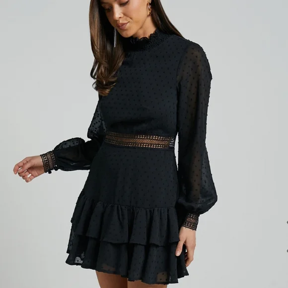 Showpo Are you gonna Kiss me Dress Black NWT XS